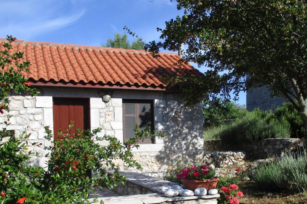Arcadian Stone House In A Quiet Landscape, Leonidion Villa Poúlithra Buitenkant foto
